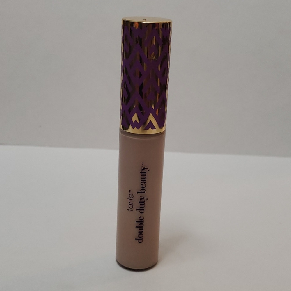 Concealer - Picture 2 of 4